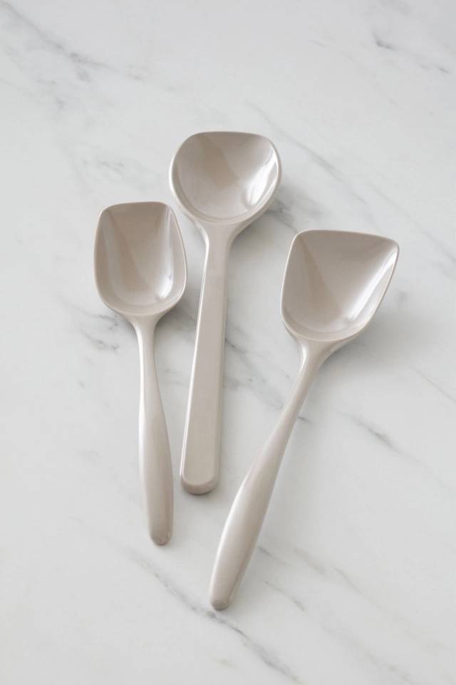 Rosti Kuchyňská lžíce Classic Humus