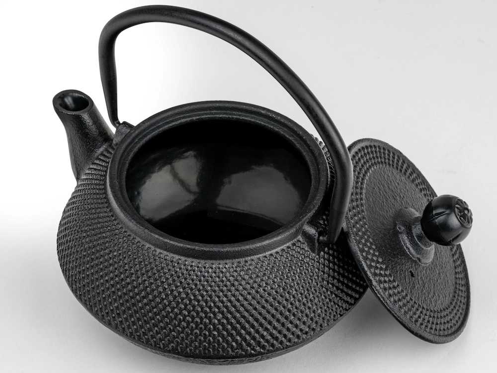 Bredemeijer Litinová konvička na čaj Jang 0,5L, černá