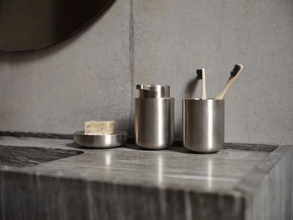 Zone Denmark Kelímek na zubní kartáček Ume Steel