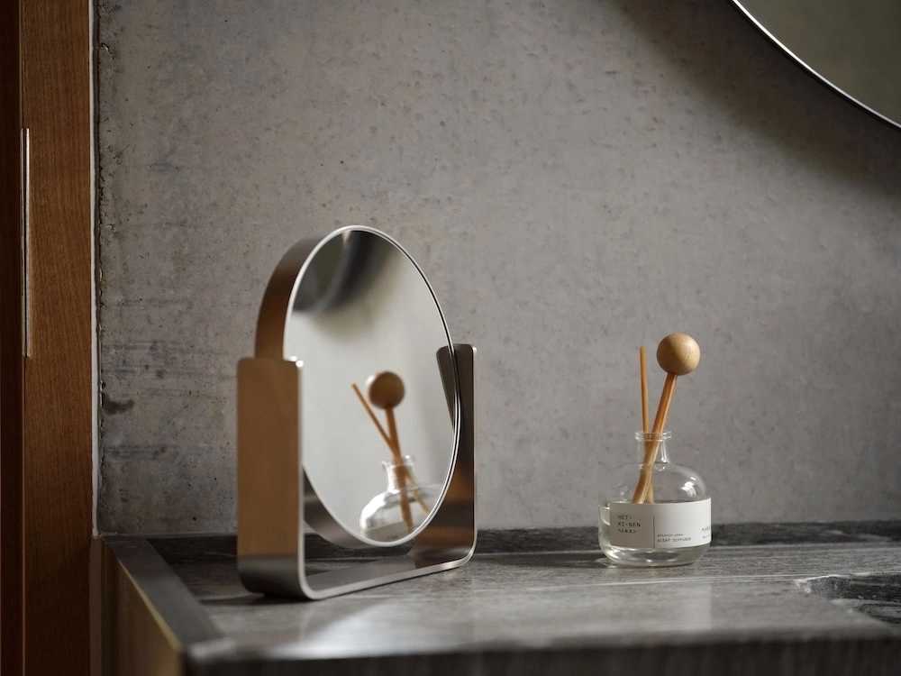 Zone Denmark Kosmetické stolní zrcadlo Ume Steel