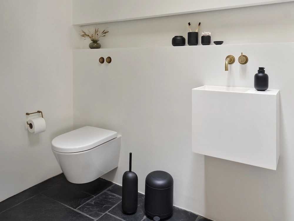 Zone Denmark Koupelnový pedálový koš 4l Sensu Black