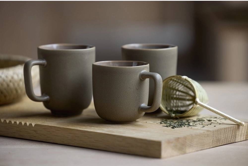 Villa Collection Kameninový hrnek s ouškem Shoku Warm Brown 23 cl