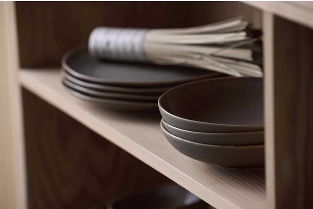 Villa Collection Kameninový mělký talíř Shoku Warm Brown 27 cm