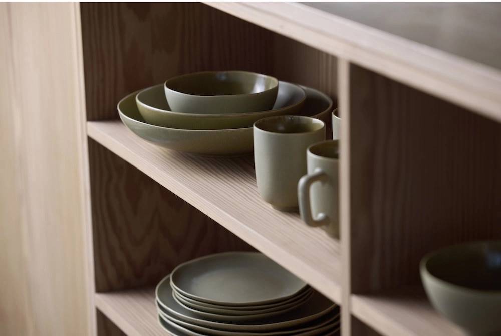 Villa Collection Kameninový mělký talíř Shoku Pure Green 27 cm