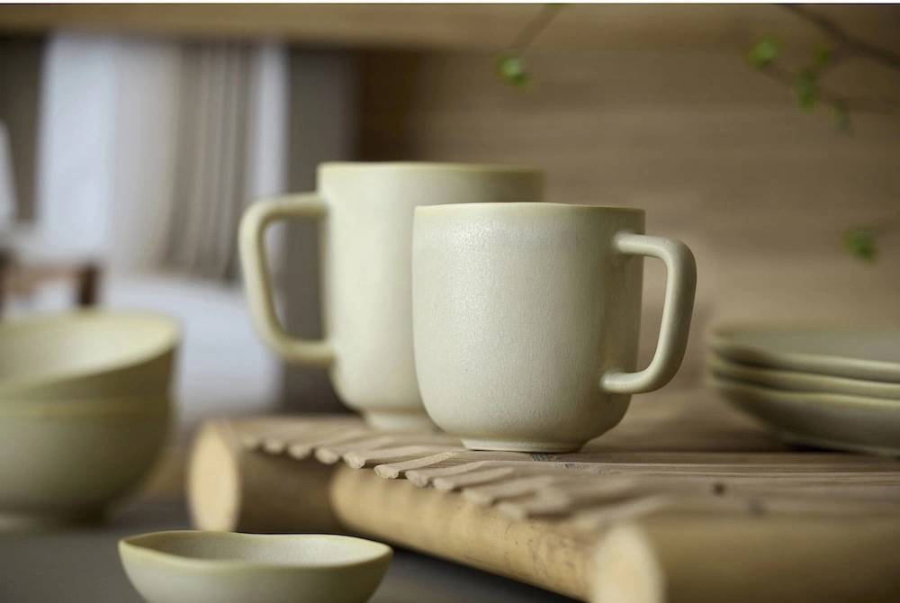 Villa Collection Kameninový hrnek s ouškem Shoku Soft Beige 23 cl