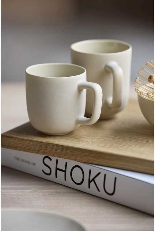 Villa Collection Kameninový hrnek s ouškem Shoku Soft Beige 33 cl