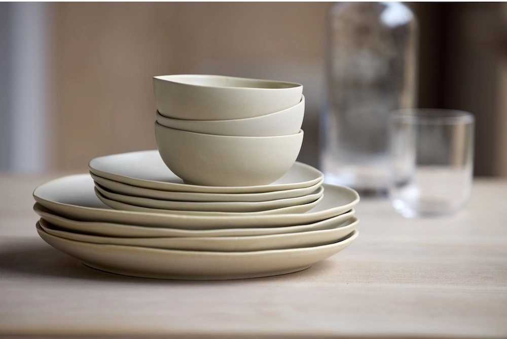 Villa Collection Kameninový mělký talíř Shoku Soft Beige 20 cm