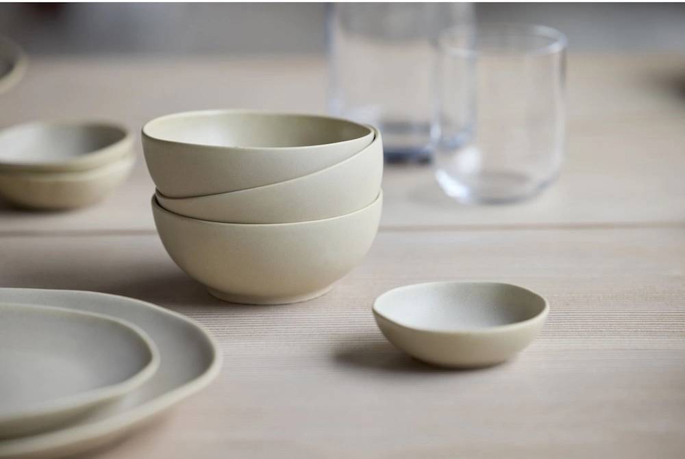 Villa Collection Kameninový mělký talíř Shoku Soft Beige 27 cm