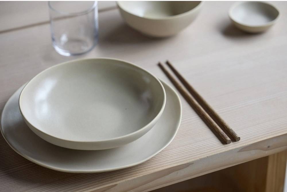 Villa Collection Kameninová těstovinová mísa Shoku Soft Beige 21 cm