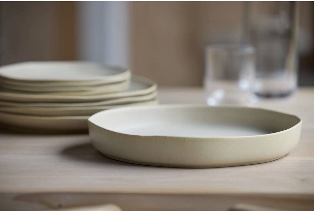 Villa Collection Kameninová servírovací mísa Shoku Soft Beige 28 cm