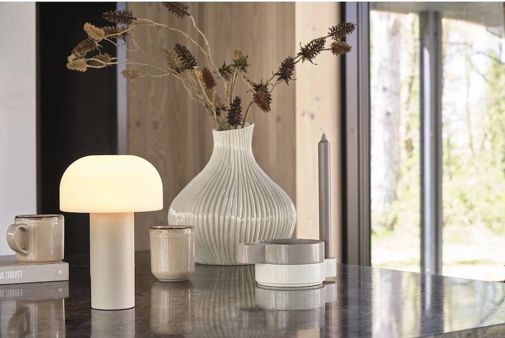 Villa Collection Kameninový hrneček Iris 0,4l Cream