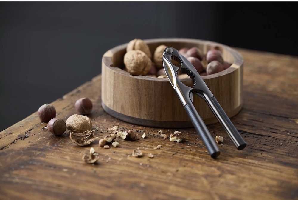 Holm Louskáček na ořechy s ovalní dózou