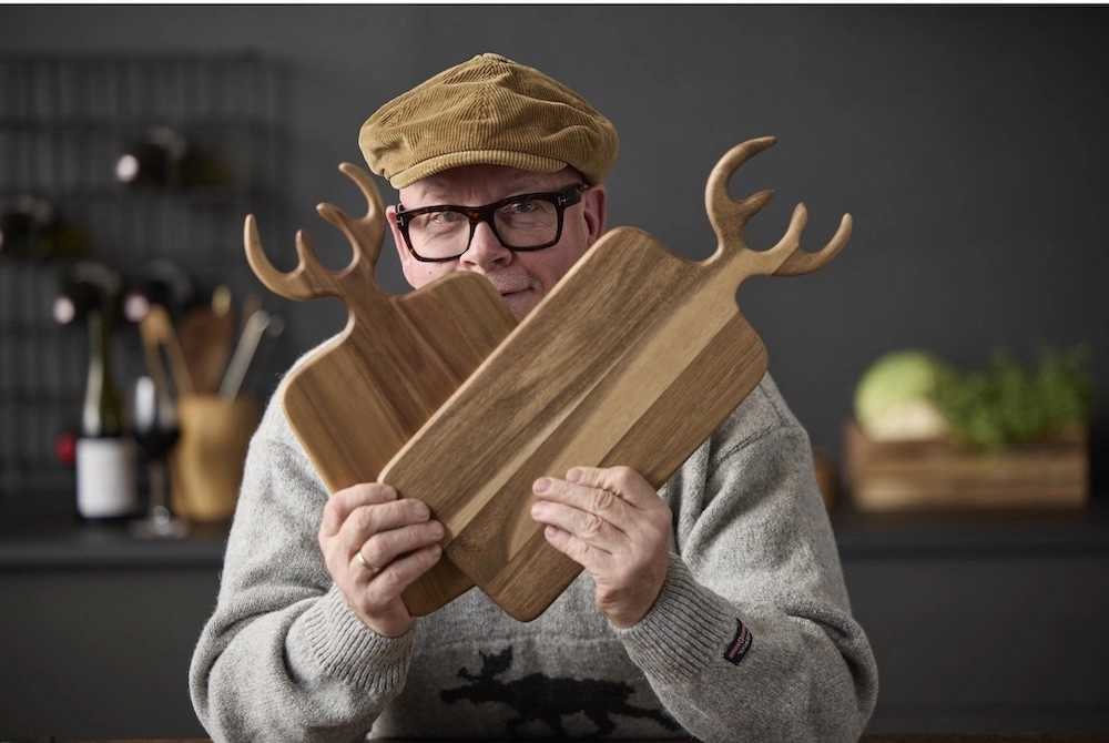 Holm Servírovací prkénko z akáciového dřeva 36x21 cm