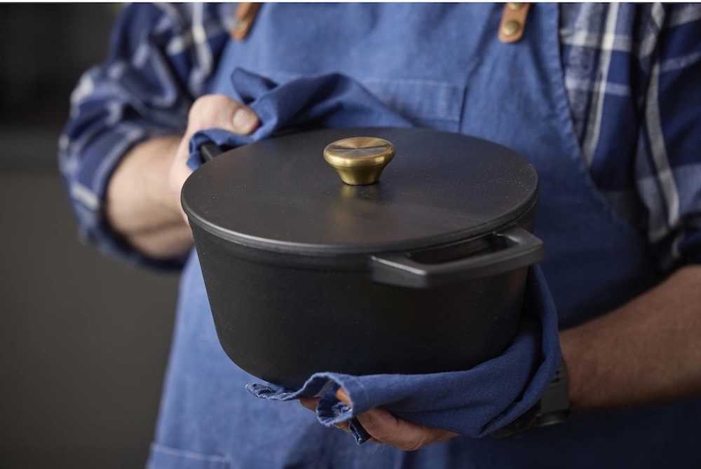 Holm Litinový kastrol kulatý 3,6l Black 