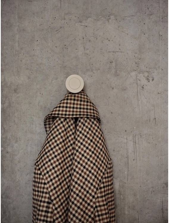 Zone Denmark Háček na zeď Sensu Sand