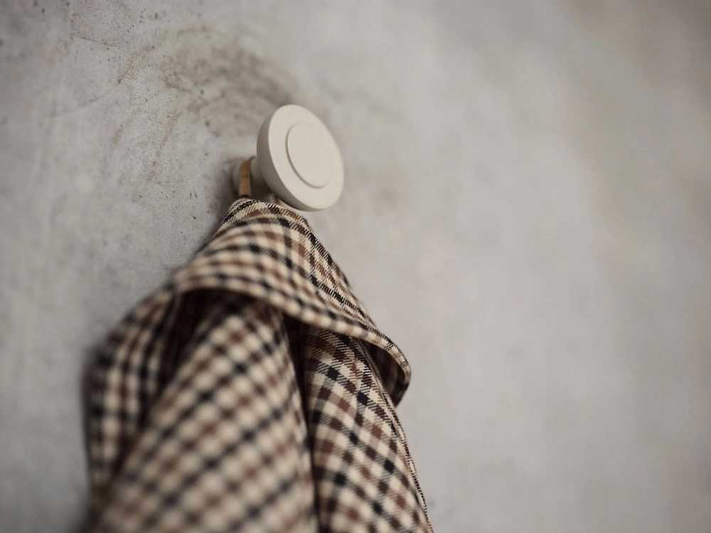 Zone Denmark Háček na zeď Sensu Sand