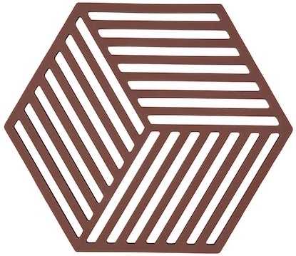 Zone Denmark Silikonová podložka pod horké Hexagon Burgundy