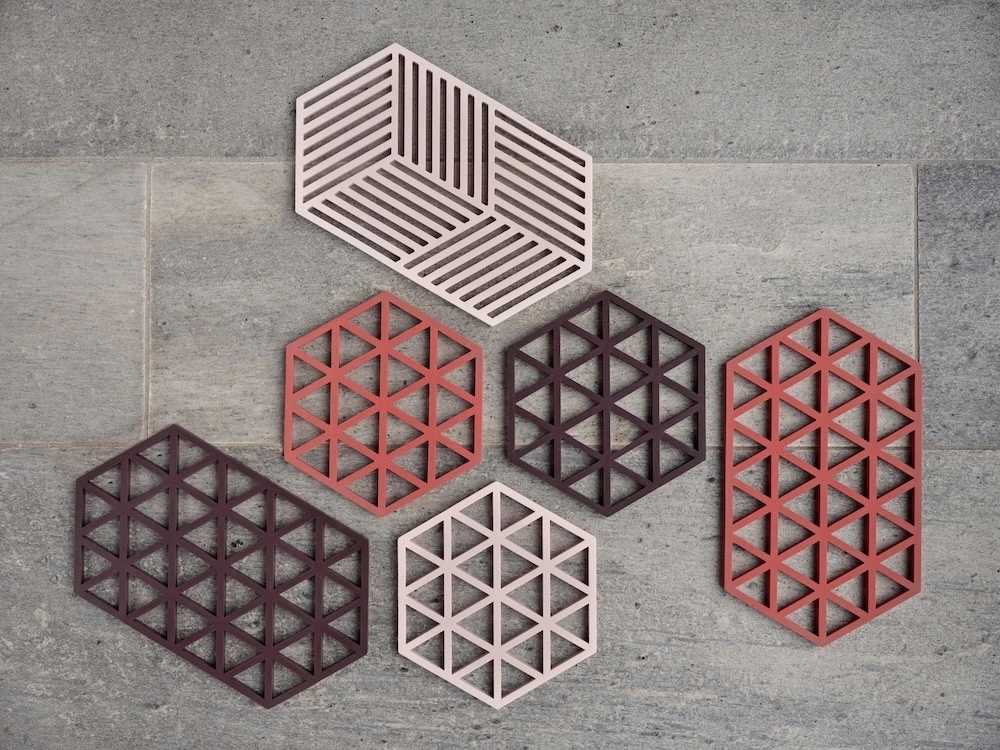 Zone Denmark Silikonová podložka pod horké Triangles Rose