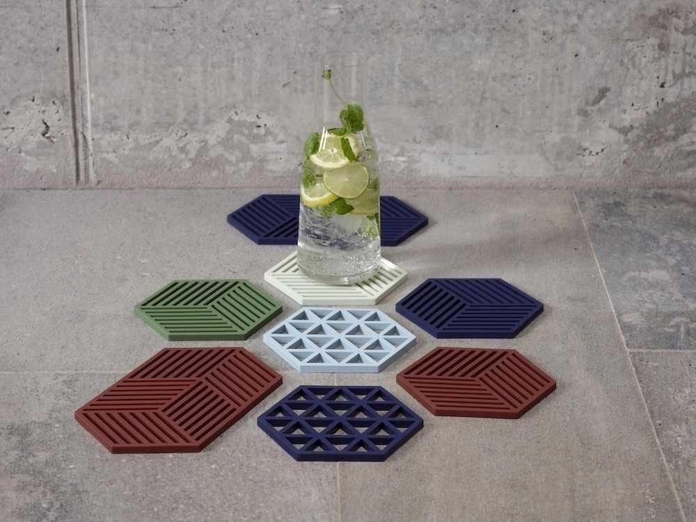 Zone Denmark Silikonová podložka pod horké Triangles Blue