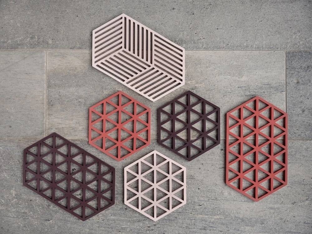 Zone Denmark Silikonová podložka pod horké Hexagon Rose