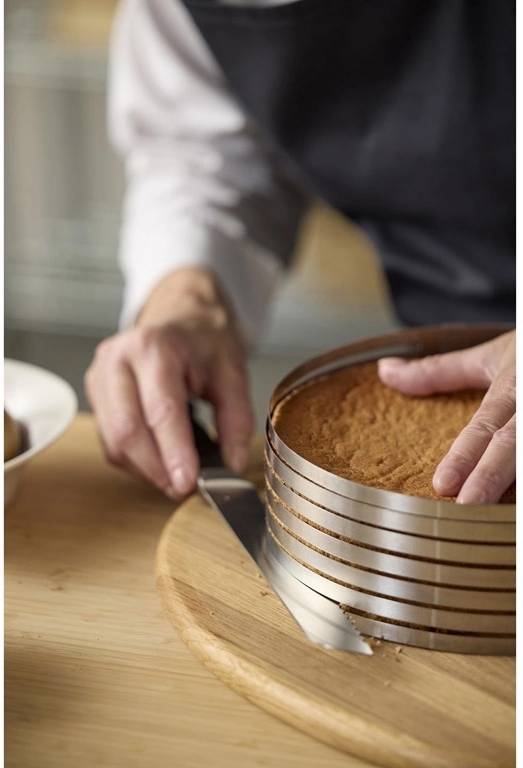 Blomsterbergs Nastavitelný kráječ na dorty 24-30x8cm