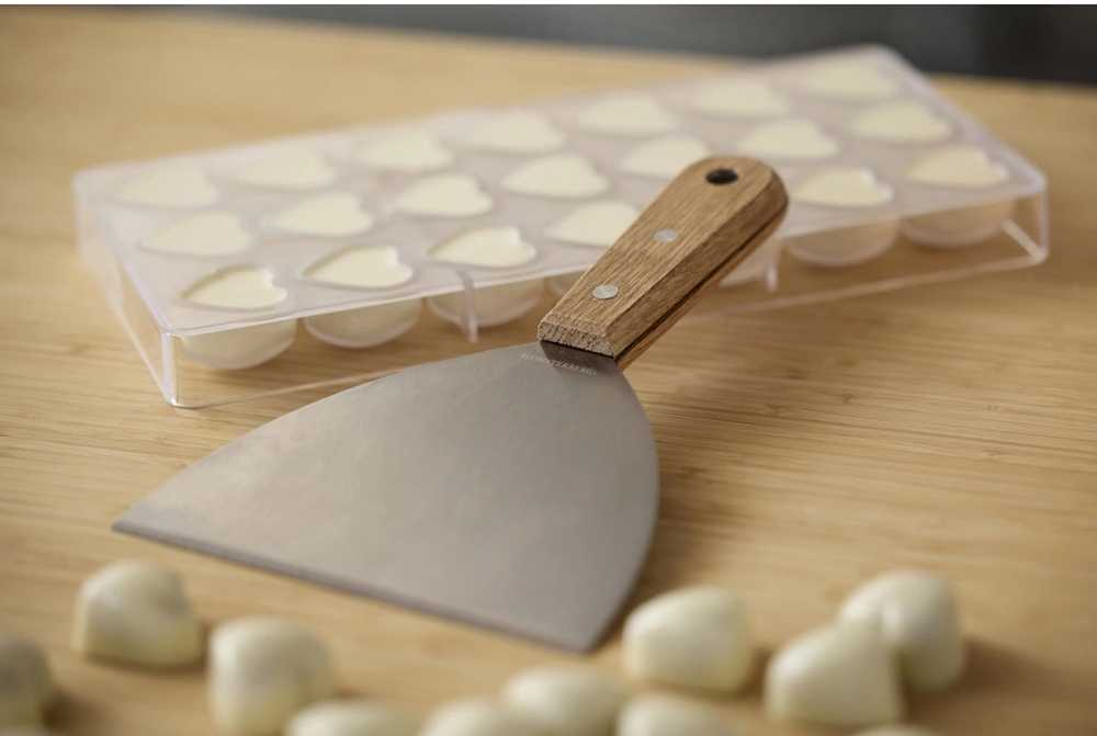 Blomsterbergs Špachtle na čokoládu Dub/Nerez