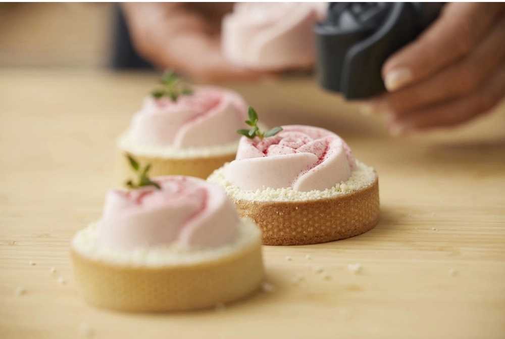 Blomsterbergs Nerezový prsten na tartaletky 8cm
