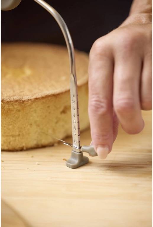 Blomsterbergs Kráječ dortů/korpusů Latte