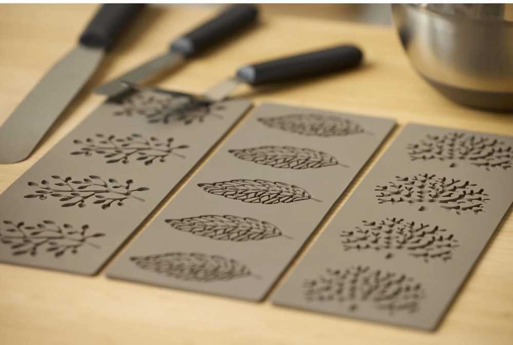 Blomsterbergs Silikonová forma na ozdoby čokoládové Lístky Latte