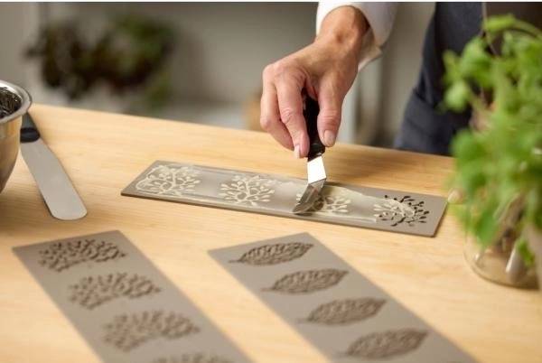 Blomsterbergs Silikonová forma na ozdoby čokoládové Větve Latte