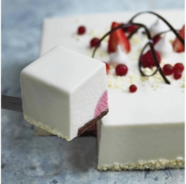 Blomsterbergs Nastavitelný dortový rám 28 x 18 x 5cm