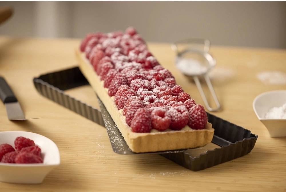 Blomsterbergs Obdelníková forma na koláč 35x11x2,6 Dark Grey