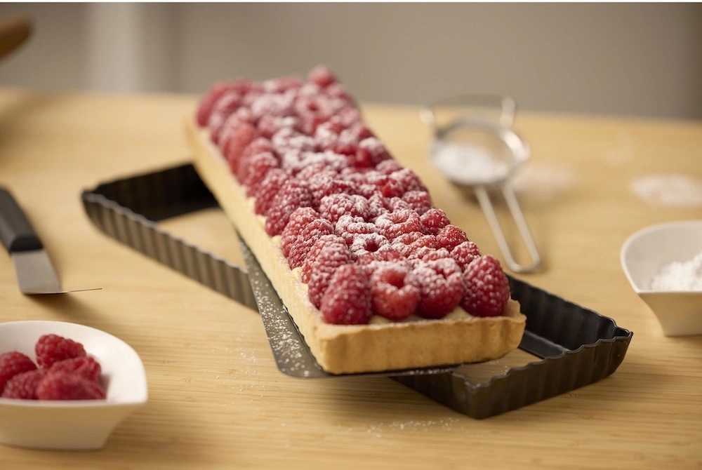 Blomsterbergs Obdelníková forma na koláč 35x11x2,6 Dark Grey