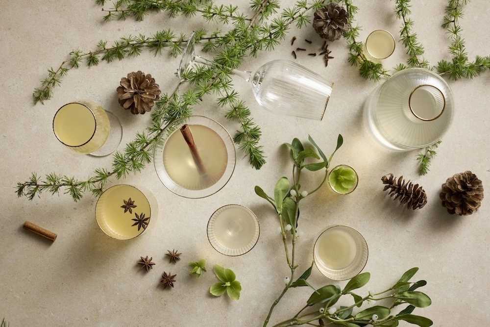 Lyngby Glas Sklenice na martini Palermo Gold 25 cl (4 ks)