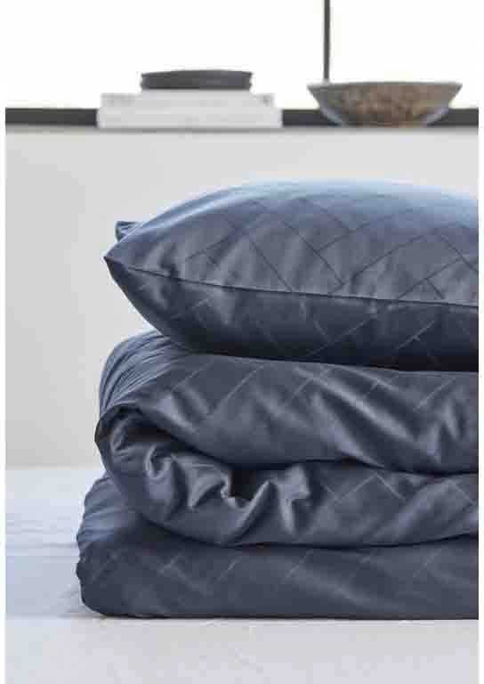 Södahl Bavlněné povlečení 140x220 Tiles Ink Blue