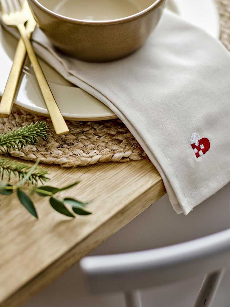 Södahl Vánoční ubrus 140x220 Christmas Hearts Embroider Rose