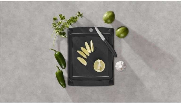 Victorinox Prkénko na krájení All-in-One 292 x 228 mm černé