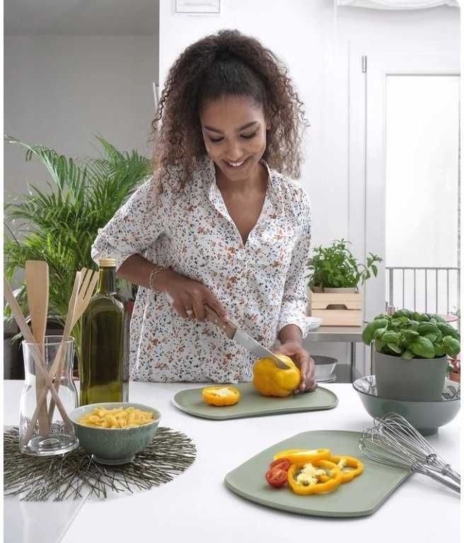 BlimPlus Deska na krájení Skateboard Medium Forest 35 cm