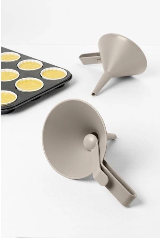 BlimPlus Nálevka s praktickou uzávěrou Dolina Moka Grey