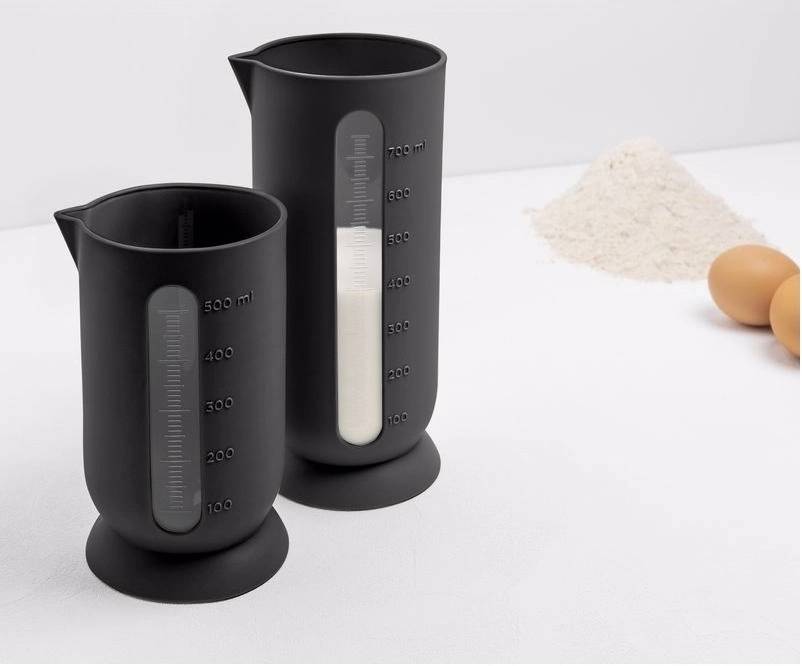 BlimPlus Odměrka Qb Carbon Black 750 ml