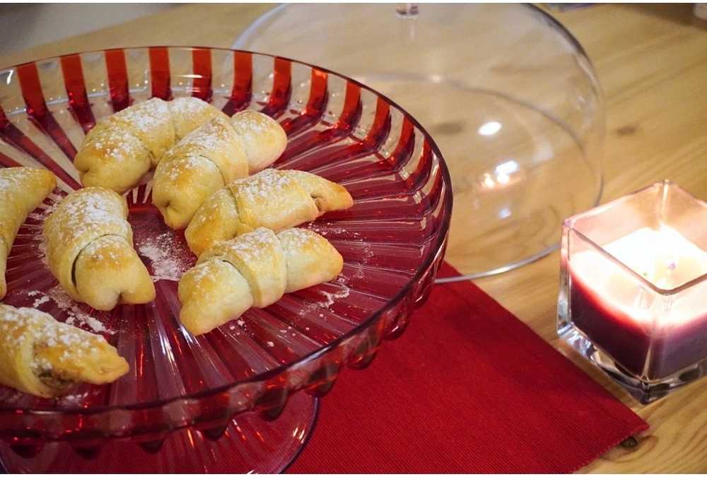 Guzzini Stojan na dort s poklopem Dolce Vita Rosso