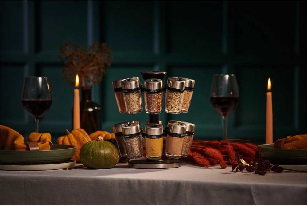 Cole & Mason Otočný stojan s kořenkami 8 ks