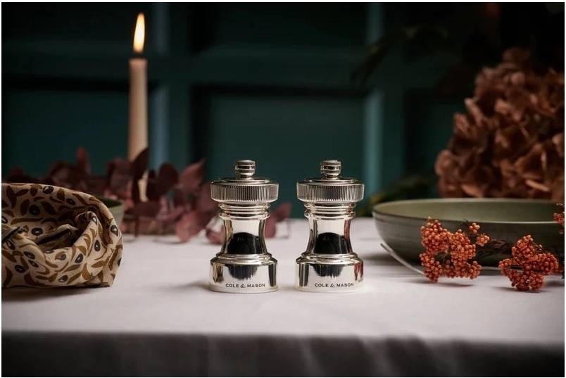 Cole & Mason Sada mlýnků na sůl a pepř Hoxton Stainless Steel Silver Plate Precision+