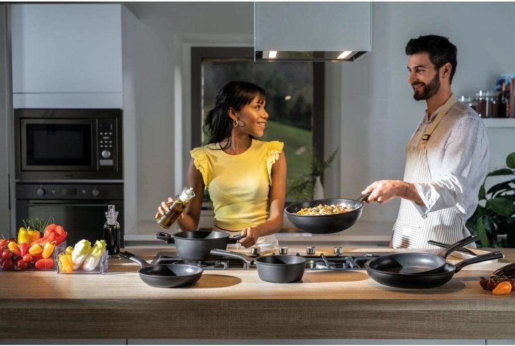 Guzzini Sada 2 nepřilnavých pánví COOK&PLUS