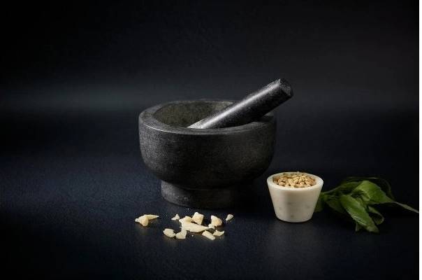 Cole & Mason Hmoždíř granitový s tloučkem 12,5 cm tmavě šedý