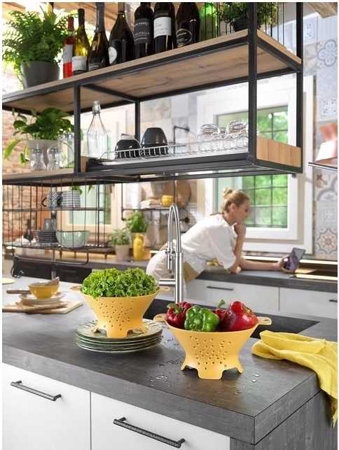 BlimPlus Cedník s podstavcem Cosmo Dark Desert