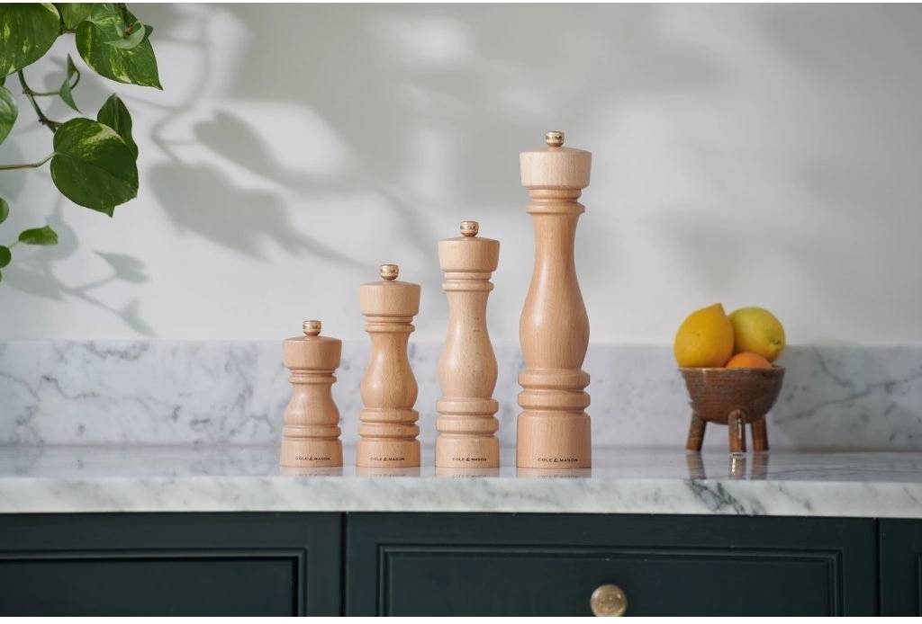 Cole & Mason Mlýnek na sůl London Precision+ přírodní buk 30 cm