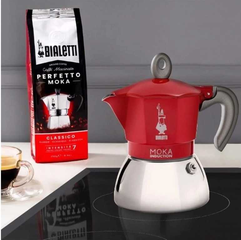 Bialetti Moka kávovar New Moka Induction na 2 šálky červený