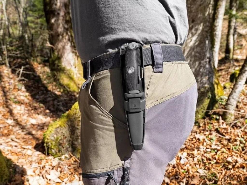 Victorinox Nůž s pevnou čepelí Venture Pro Black