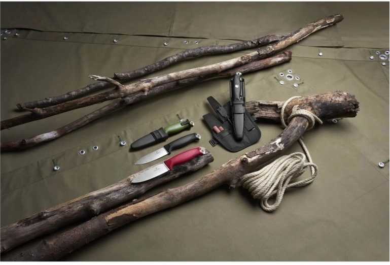 Victorinox Nůž s pevnou čepelí Venture Olive